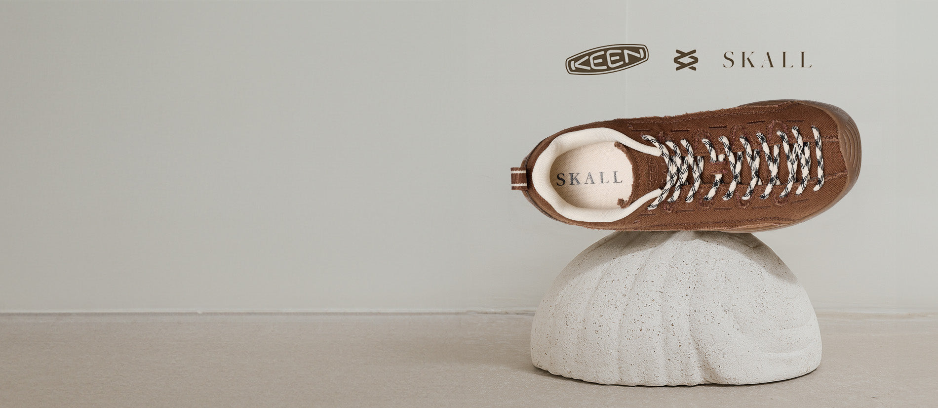 keen jasper marrone collab skall su pietra bianca