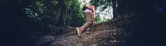 Scarpe da trekking KEEN Targhee IV Mid da donna, colore Brindle, resistenti e impermeabili per escursioni in montagna.