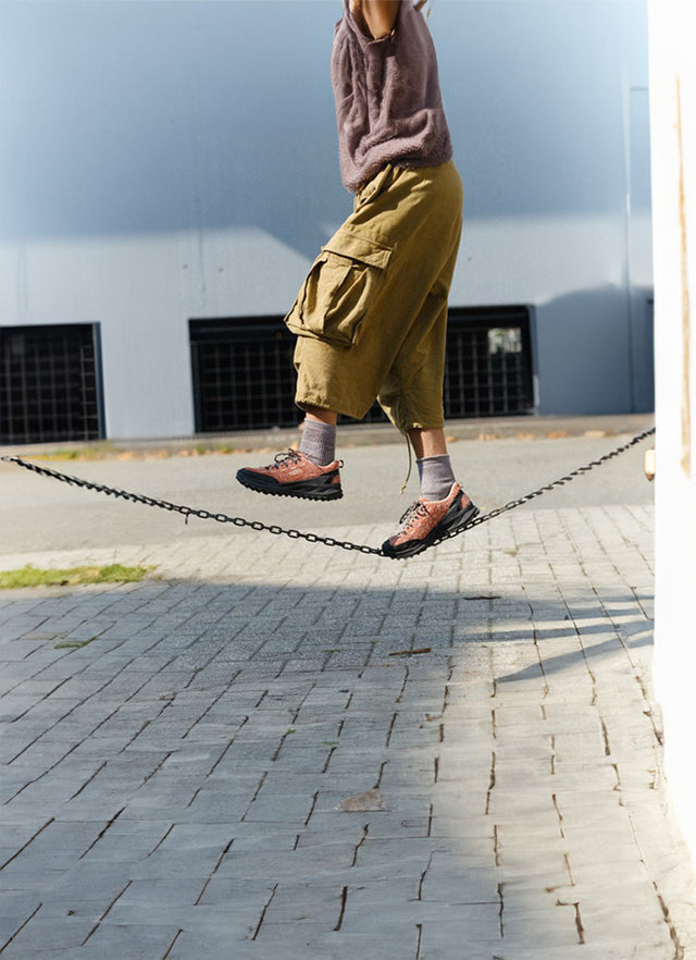 Scarpe KEEN Jasper Zionic in look urban outdoor, camminata su catena in città