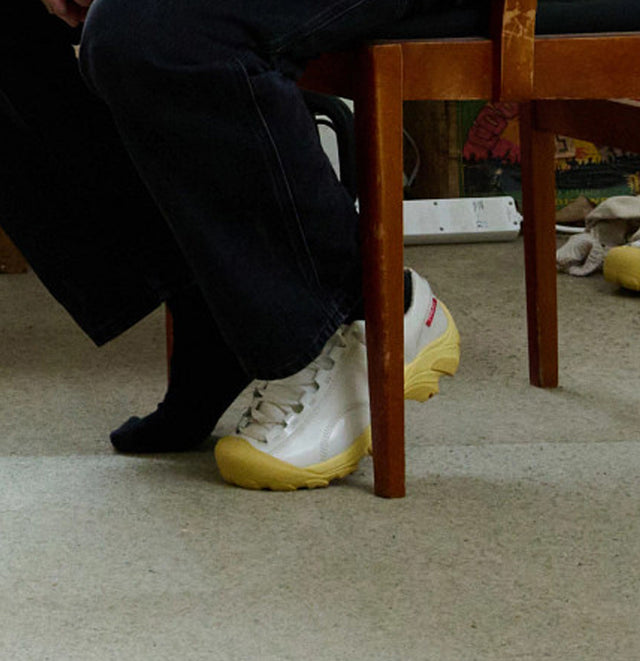 KEEN x PHILEO Targher in utilizzo dinamico, scarpa ibrida pensata per movimento tra città e spazi interni
